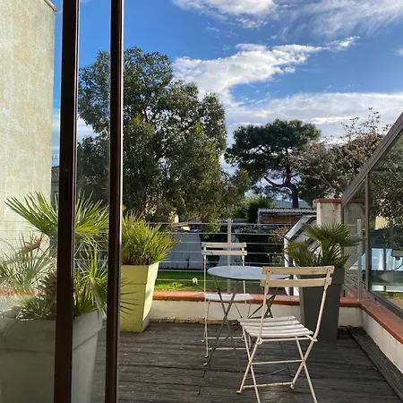 Merlin Apartment *