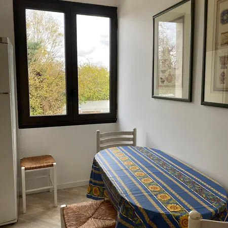 Merlin Apartment *